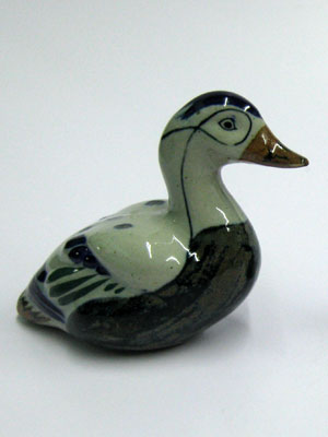 MEXICAN RAKU CERAMICS / Ceramic handpainted Duck figurine / This handpainted duck will make a greate decorative item for your home.