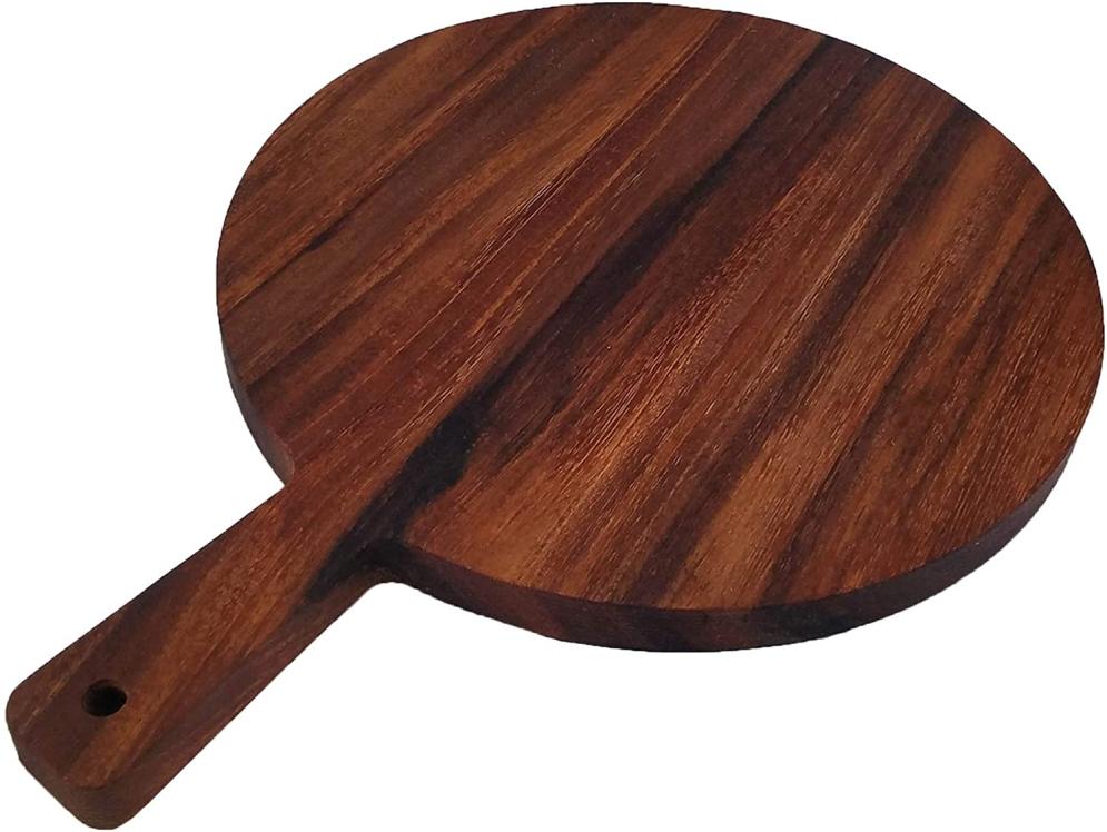 Novedades / Round Parota Wood Serving/Cutting Board with Handle / Surprise your guests with this beautiful and useful serving and cutting board made from long-lasting Parota wood.