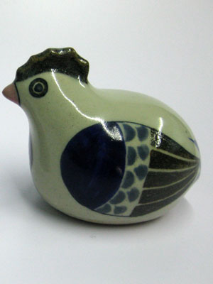 MEXICAN RAKU CERAMICS / Ceramic handpainted Hen figurine / This handpainted hen will make a greate decorative item for your home.