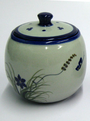 MEXICAN STONEWARE / 'Blue Rim Butterfly' Sugar bowl / This lovely sugar bowl comes adorned with a butterfly, flowers and grass bordered with a cobalt blue rim.